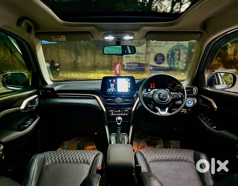 Maruti Suzuki Grand Vitara 1.5 Alpha Plus Intelligent Hybrid Ecvt, 2..