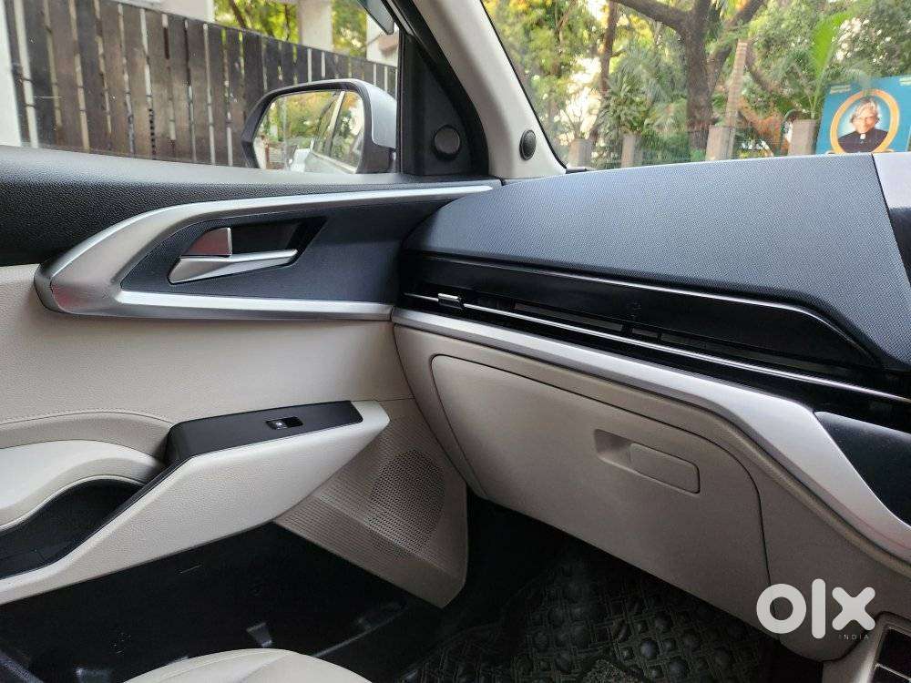 Kia Carens 1.5 Premium 7 Str, 2023, Petrol