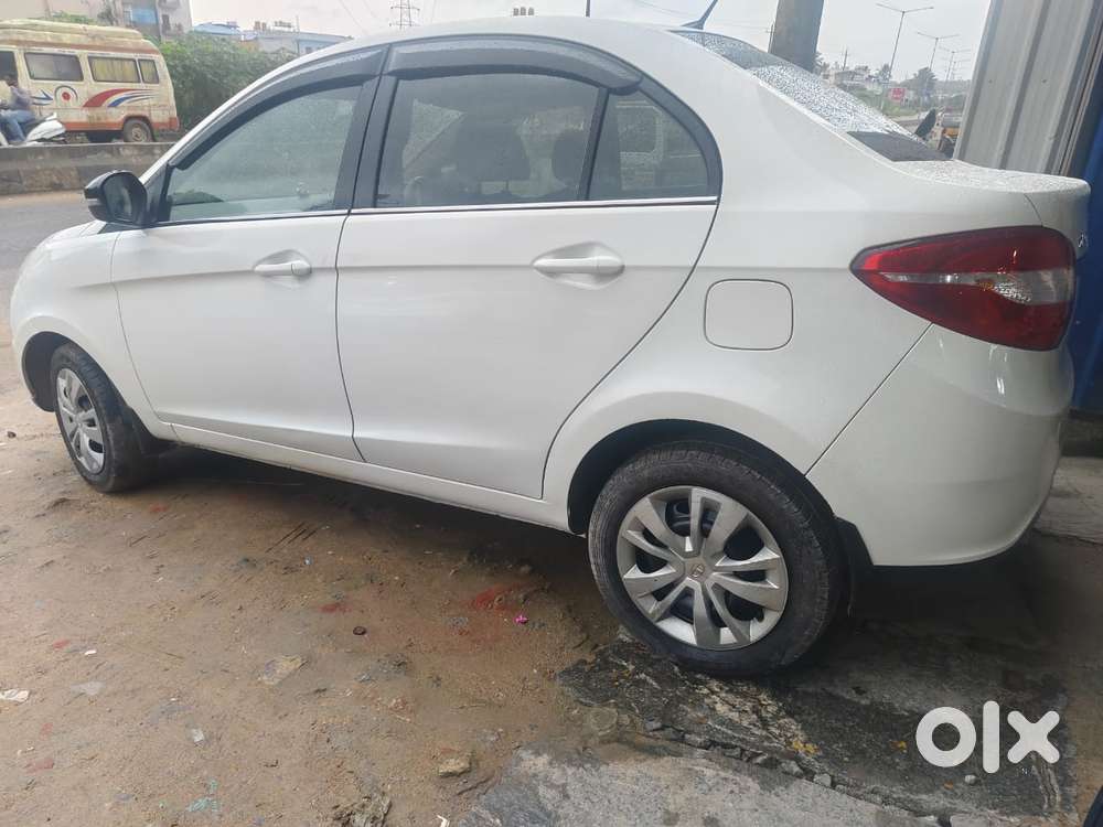 Maruti Suzuki Swift Dzire 1.3 Vxi, 2024, Petrol