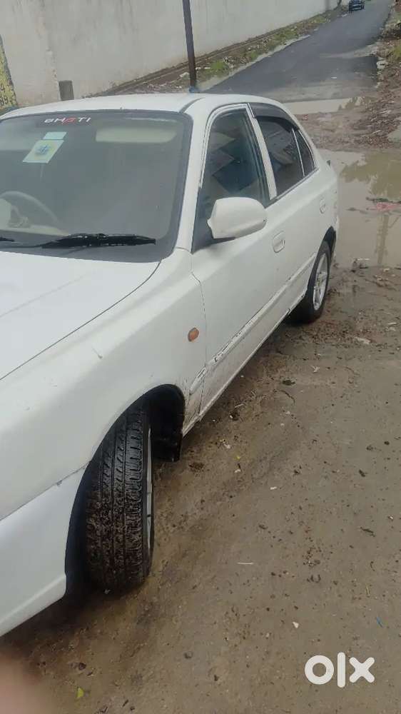 Hyundai Accent Petrol 2011