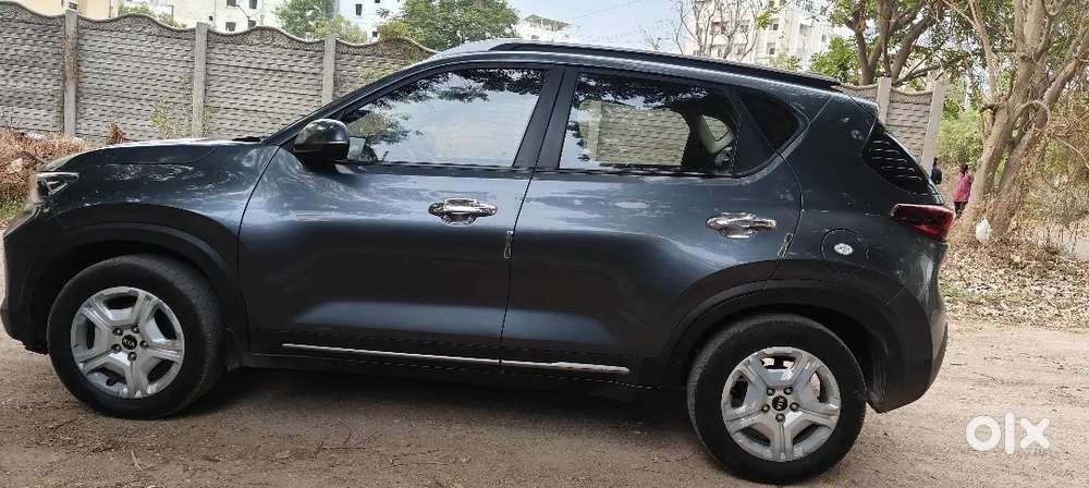 Kia Sonet
Desiel 
Htx 1.5 
83k Km 
 Single Owner Push Button Sunroof