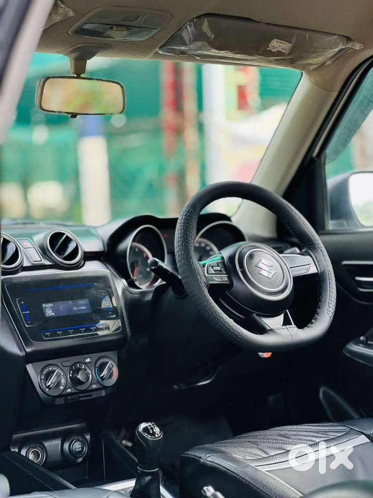 Maruti Suzuki Swift 1.2 Vxi (o), 2021, Petrol