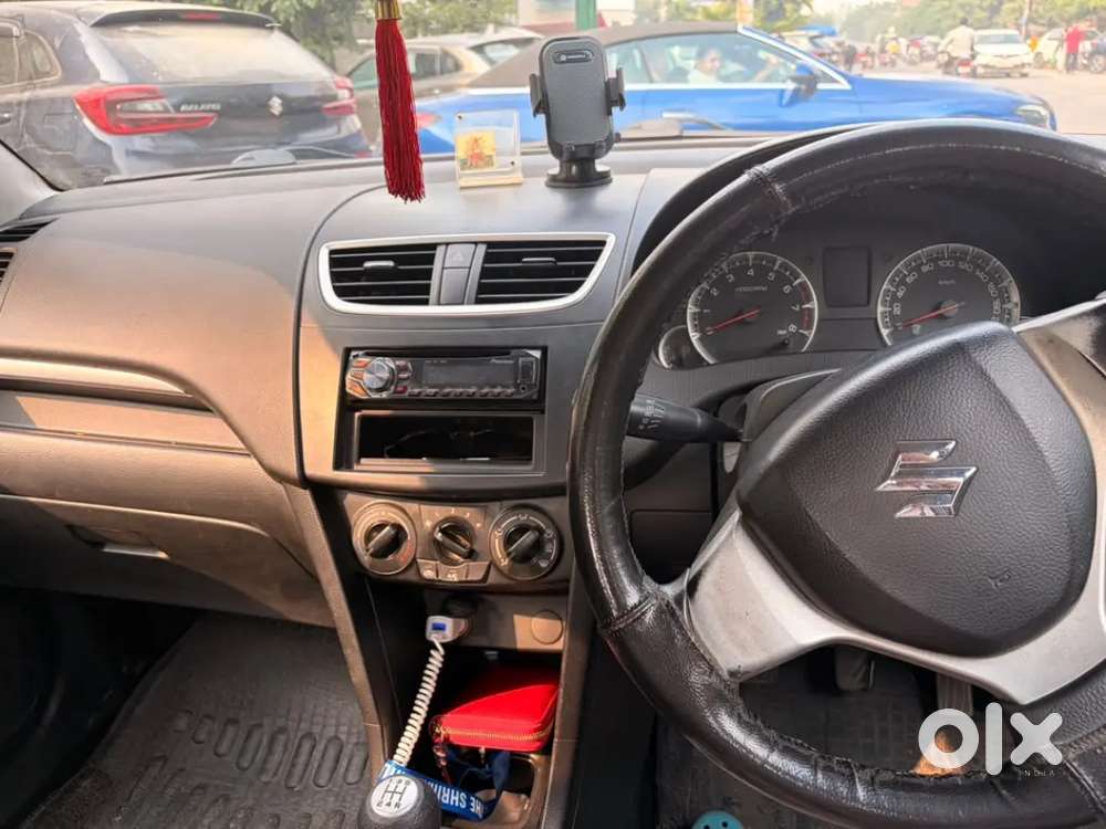 Maruti Suzuki Swift Vxi 2014.