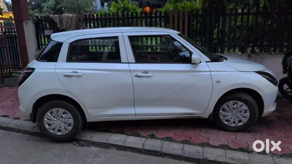 Maruti Suzuki Swift Lxi Petrol Manual 2025