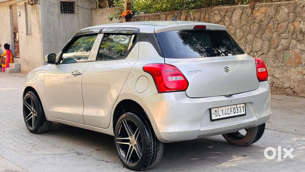 Maruti Suzuki Swift 1.2 Lxi (o), 2022, Petrol