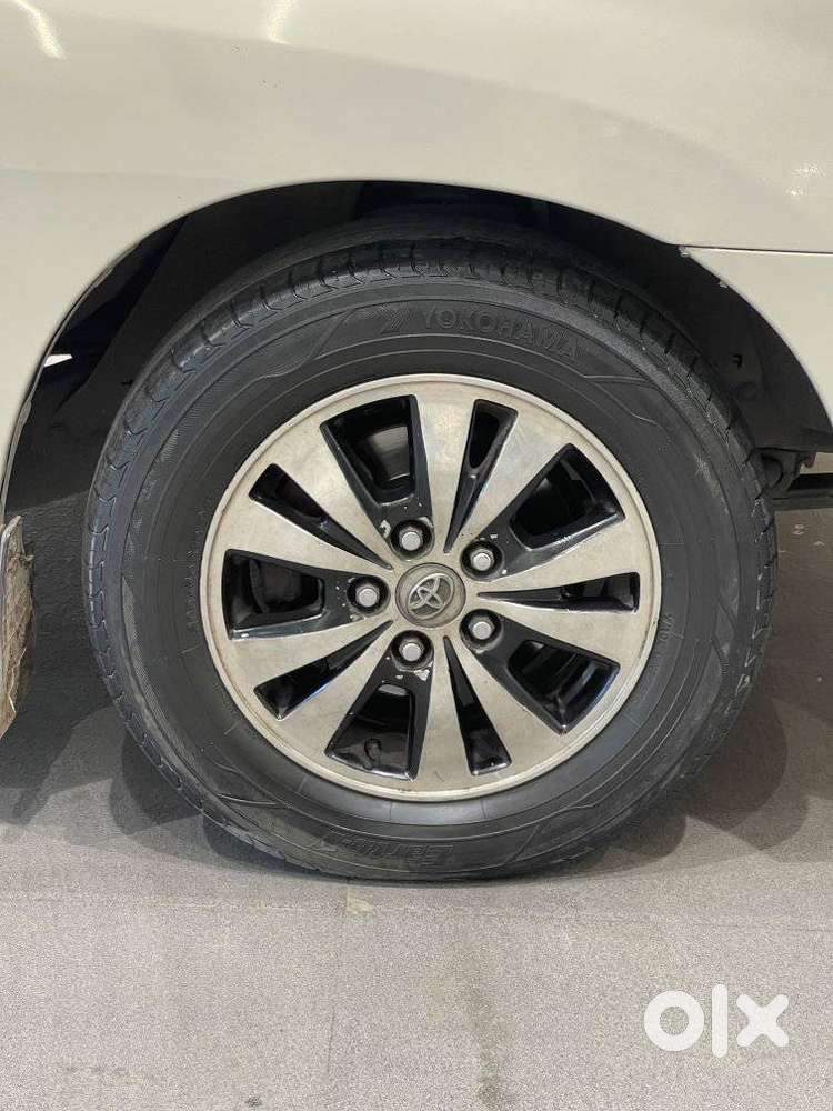 Toyota Innova 2.5 G (diesel) 7 Seater Bs Iv, 2015, Diesel
