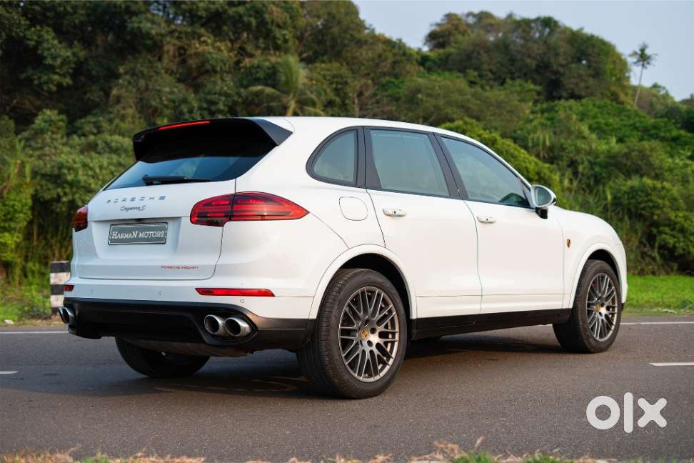 Porsche Cayenne Platinum Edition, 2016, Petrol