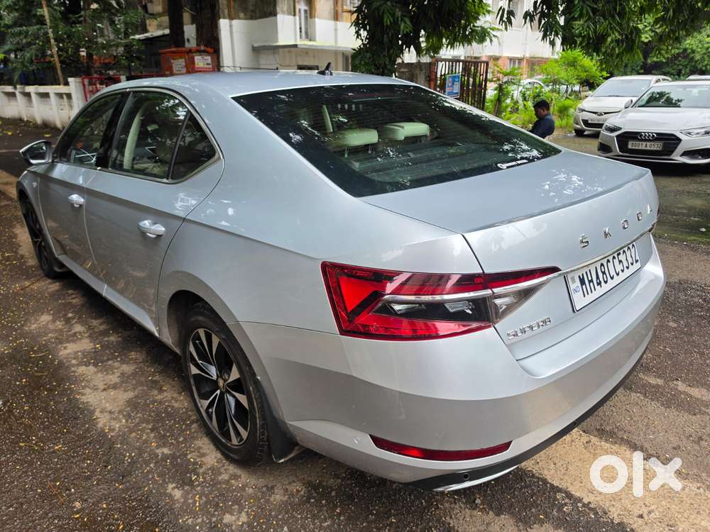 Skoda Superb 2.0 L&k Tsi At, 2022, Petrol