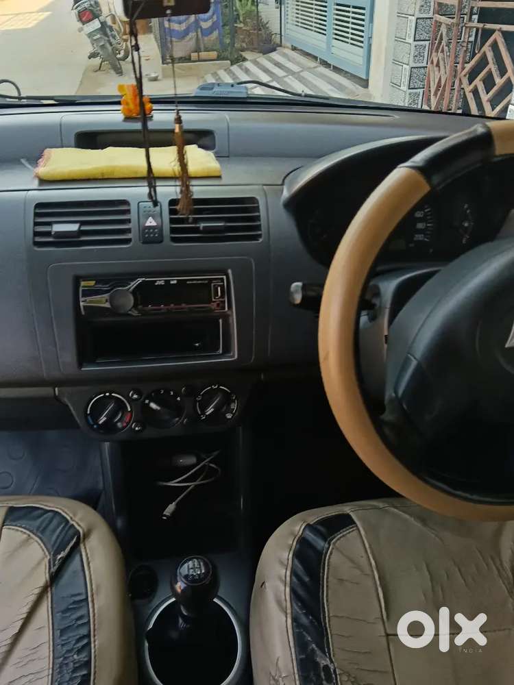 Maruti Suzuki Dzire Tour 2016