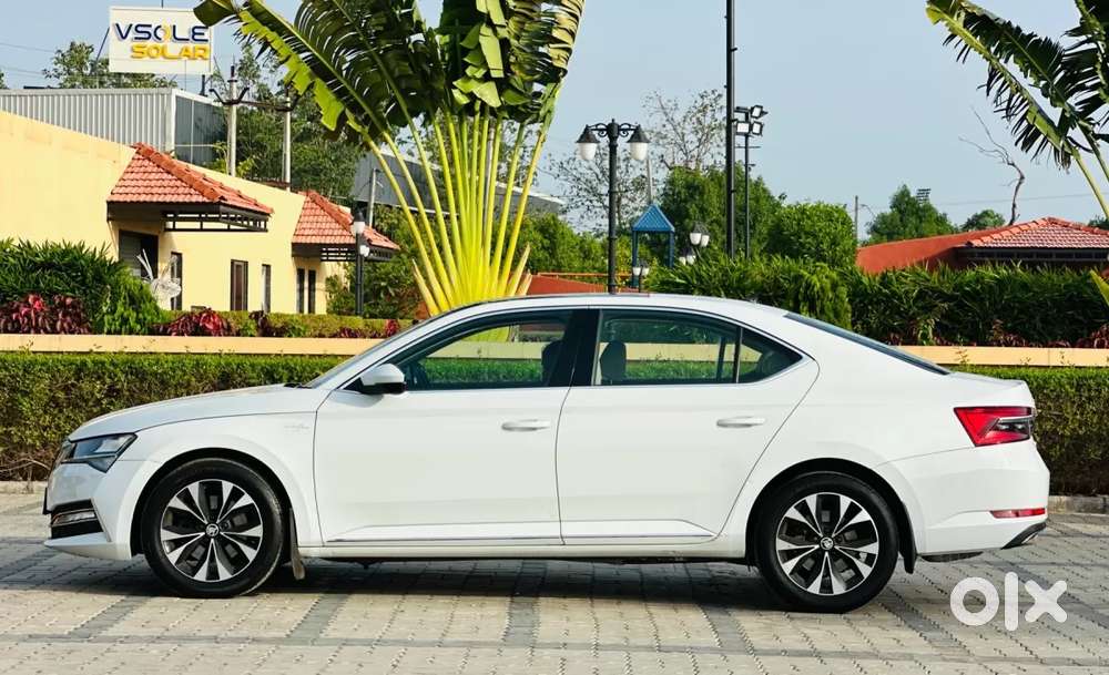 Skoda Superb 2.0 L&k Tsi At, 2020, Petrol