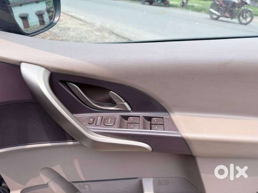 Mahindra Xuv500 W6 2wd, 2015, Diesel