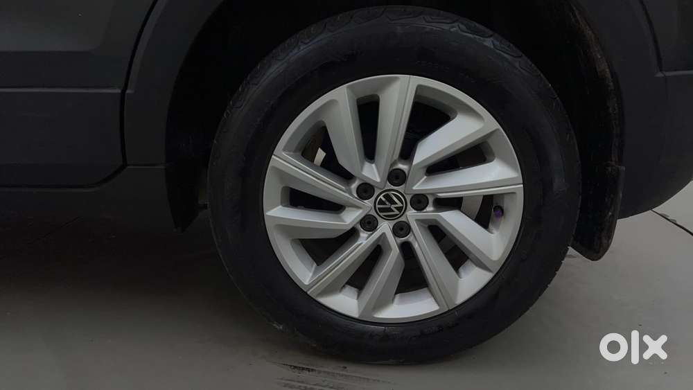 Volkswagen Taigun 1.0 Tsi Highline At, 2022, Petrol