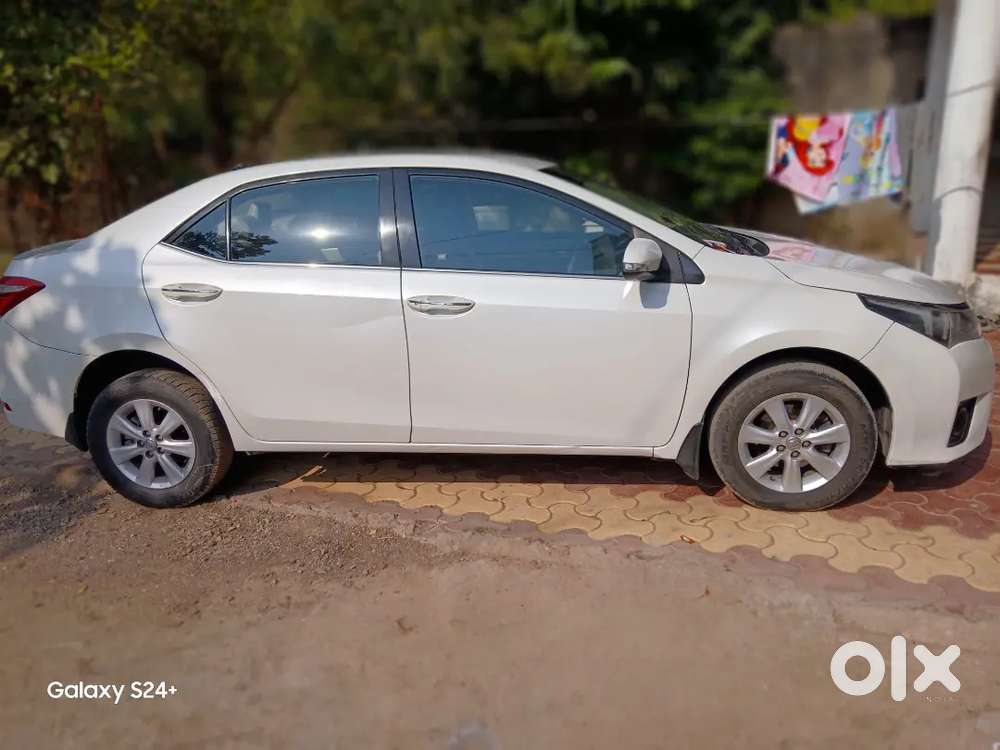 Toyota Corolla Altis 2014 Diesel Well Maintained
