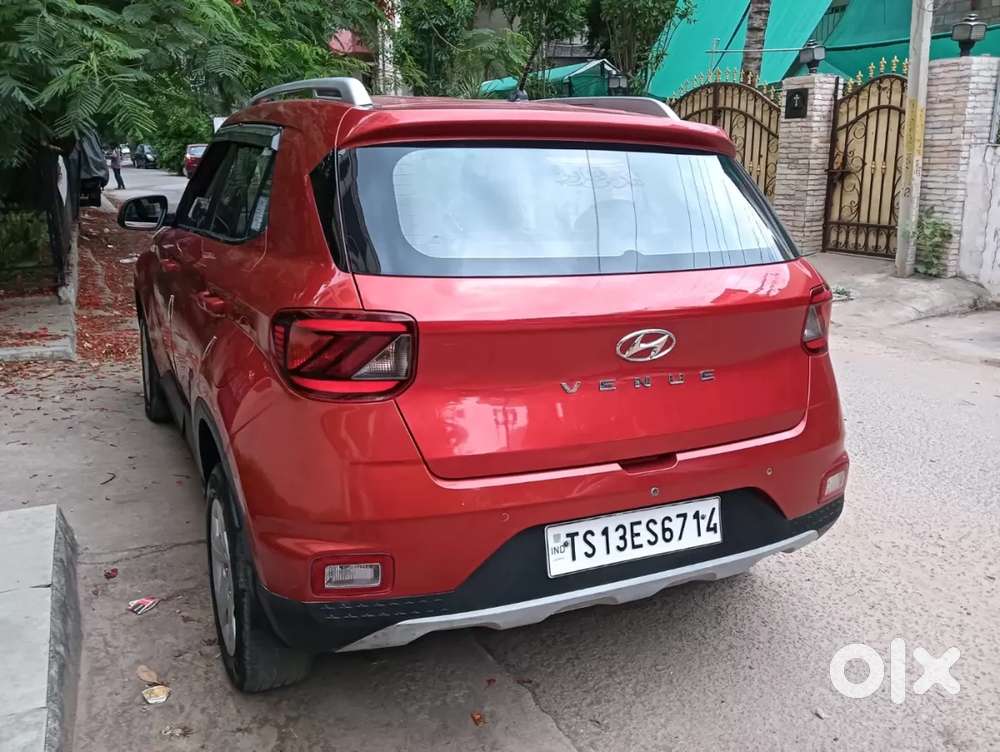 Hyundai Venue 1.2 S Plus, 2020, Petrol
