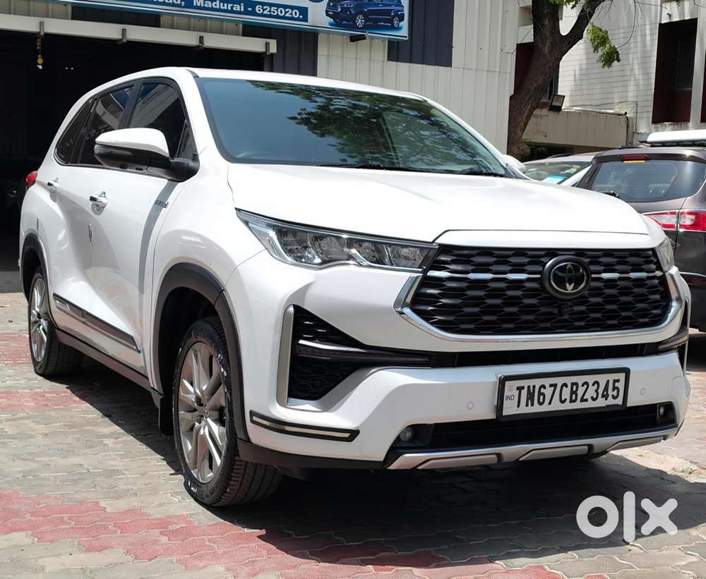 Toyota Innova Hycross 2.0 Zx Hybrid 7 Str, 2023, Petrol