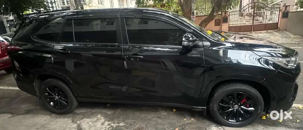 Toyota Innova Hycross 2025 Hybrid First Owner