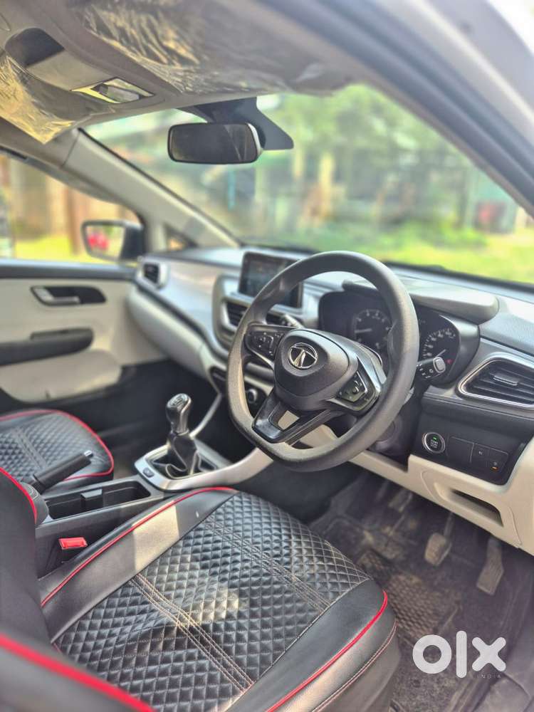 Tata Altroz Xz, 2023, Petrol