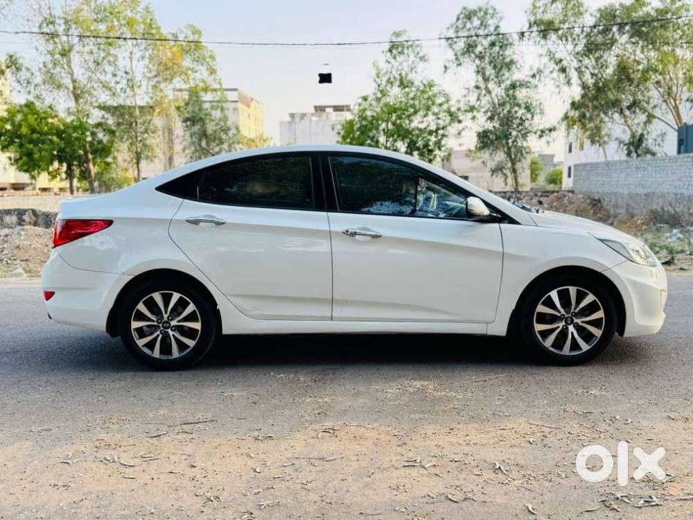 Hyundai Verna, 2015
