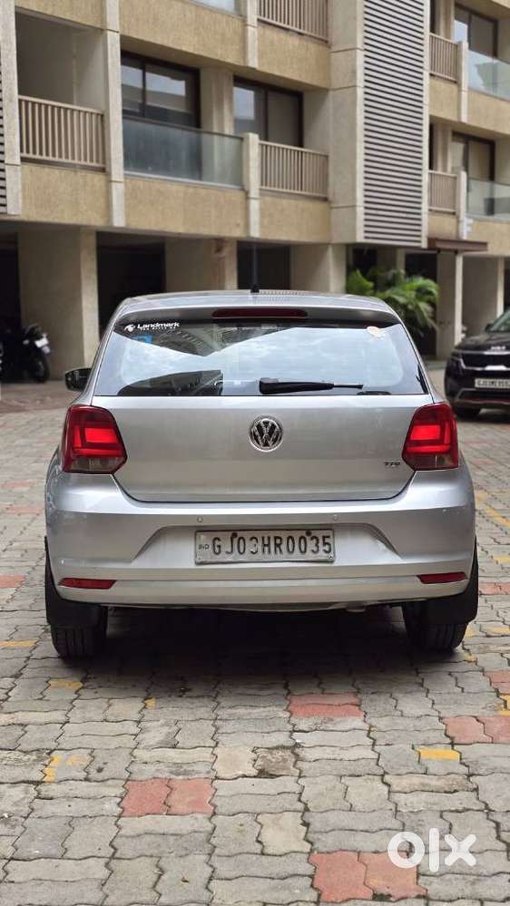 Volkswagen Polo Petrol Highline 1.6l, 2015, Diesel