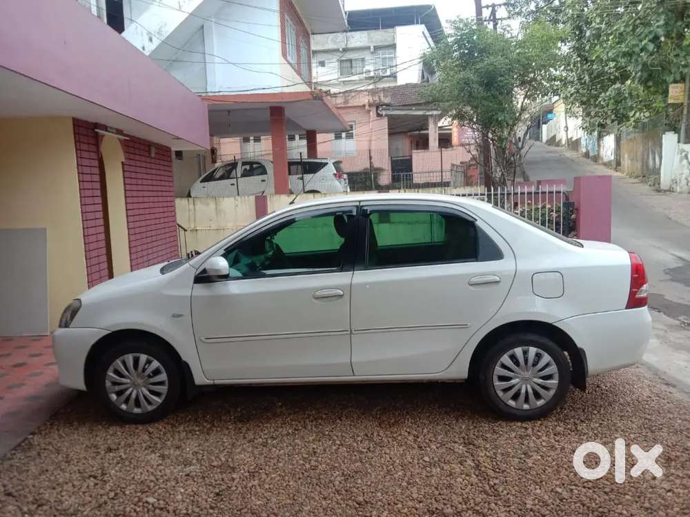 Toyota Etios 1.5 G 2013