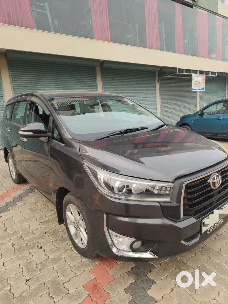 Innova Crysta Re Reg 2017 V Manual Sale