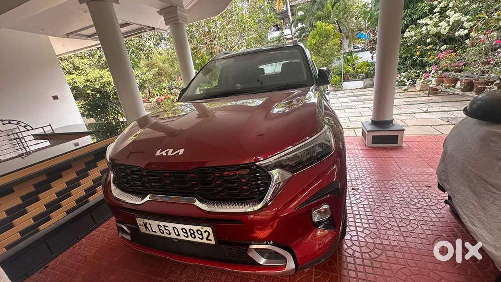 Petrol 7dct ,automatic ,dualtone,sunroof