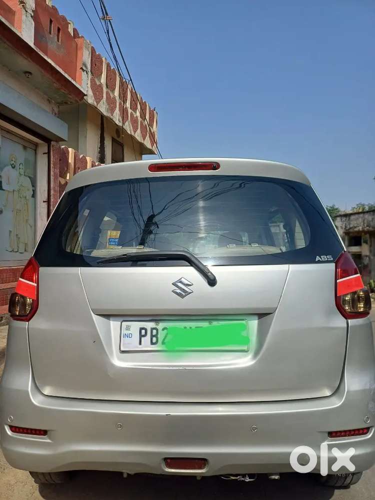 Maruti Suzuki Ertiga 2012