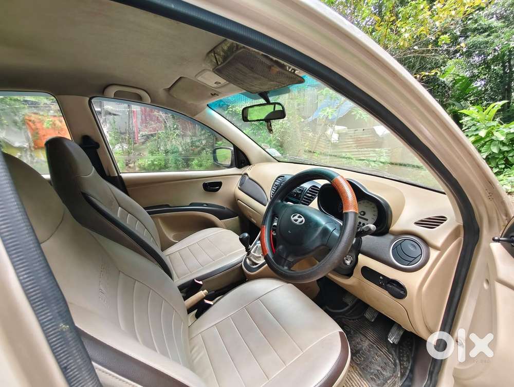 Hyundai I10 Sportz At, 2011, Petrol