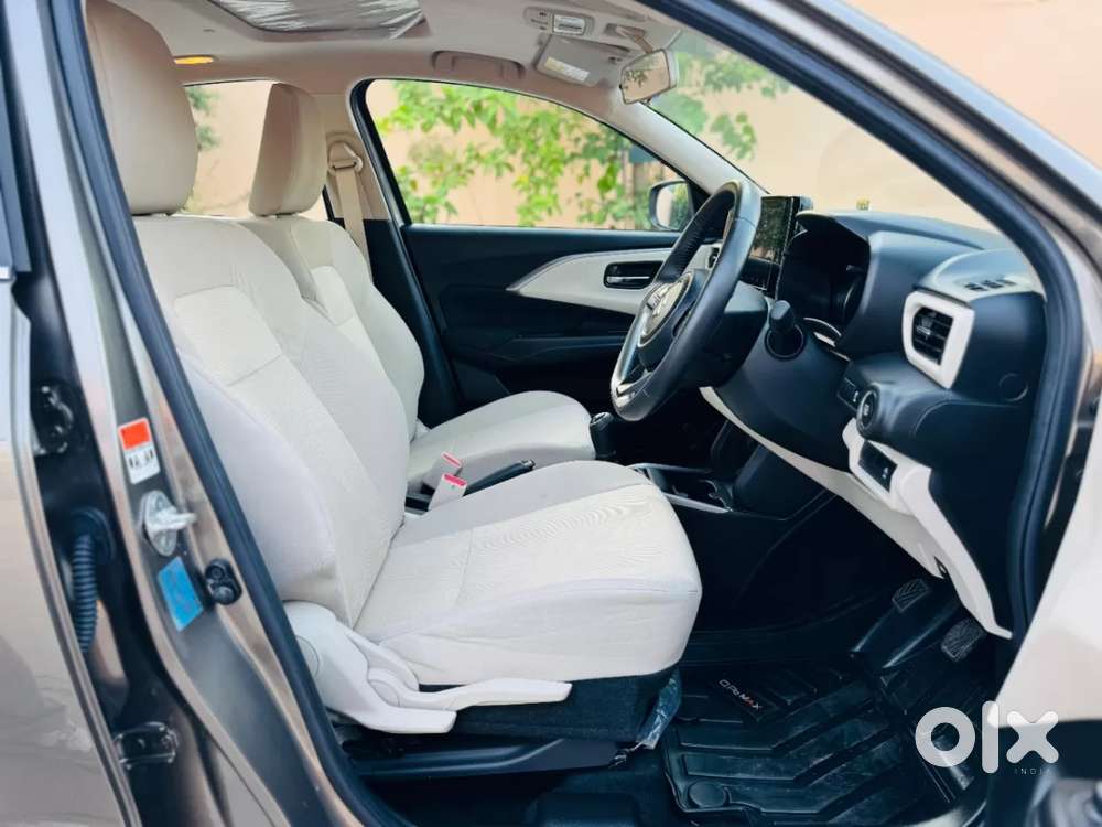 Maruti Suzuki Dzire Zxi Ags, 2025, Petrol