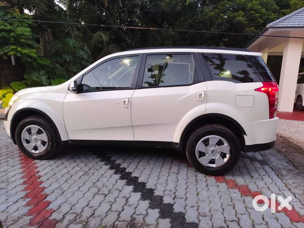 Mahindra Xuv500 2016 Diesel 133000 Km Driven