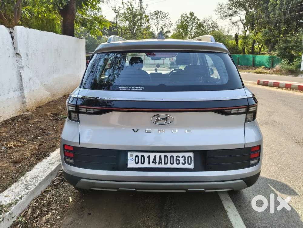 Hyundai Venue 1.2 2023 Almost Like New