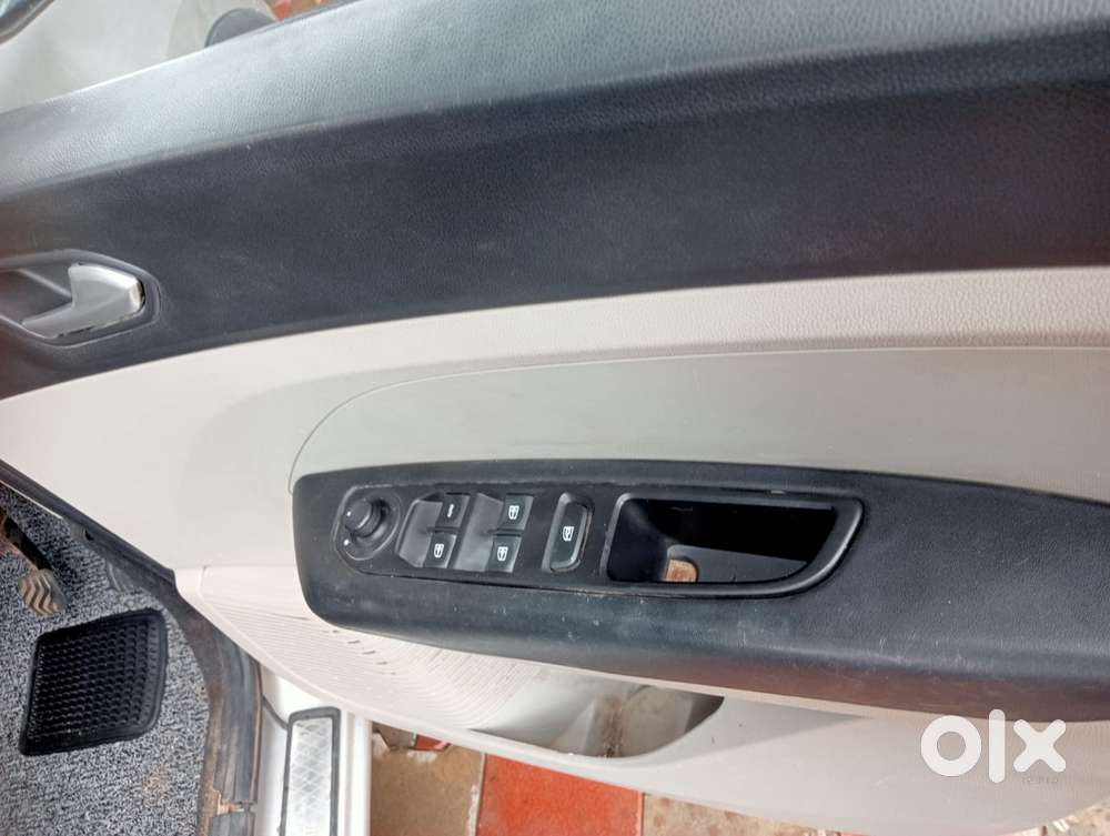 Renault Triber Rxz, 2022, Petrol