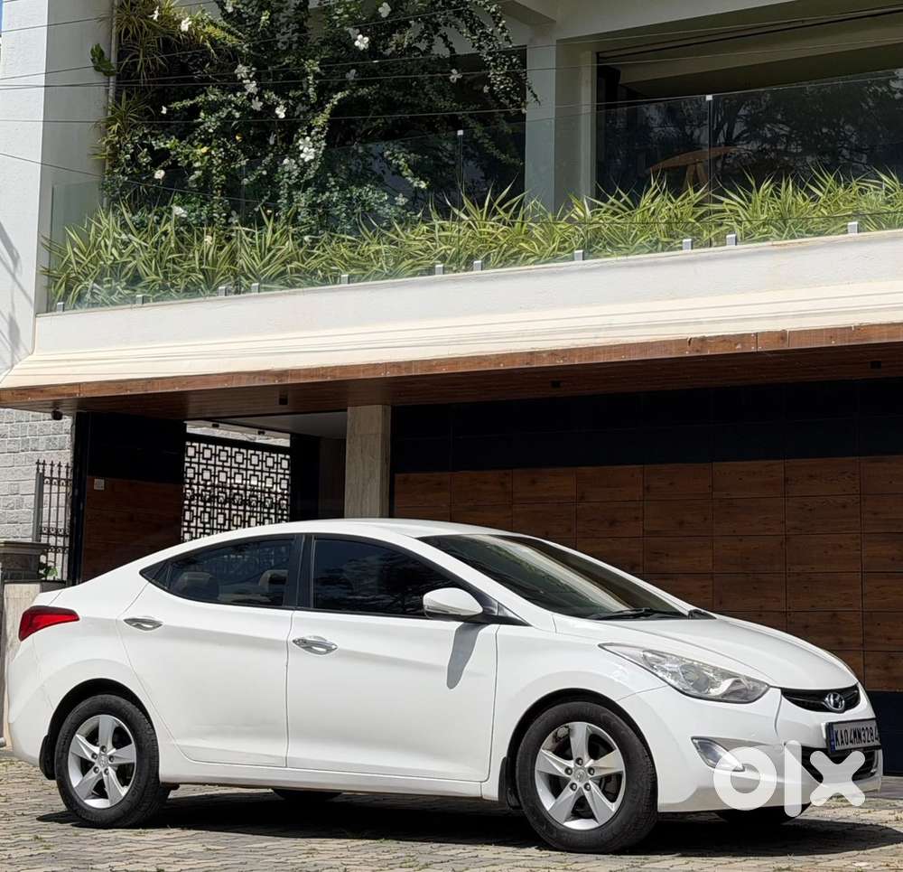 Hyundai New Elantra 2014