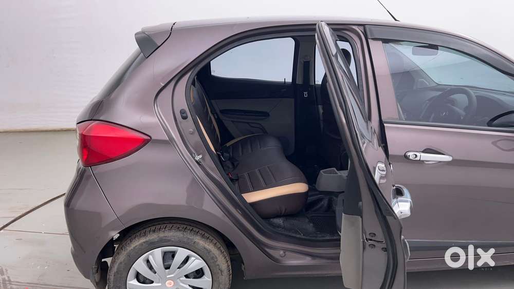 Tata Tiago 1.2 Revotron Xt, 2017, Petrol