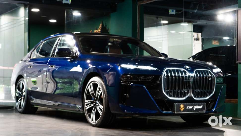 Bmw I7 Xdrive60, 2023, Electric