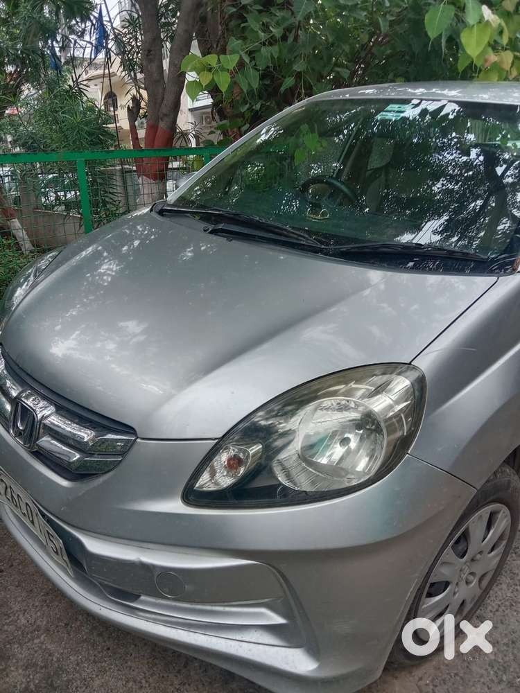 Honda Amaze Petrol 2015