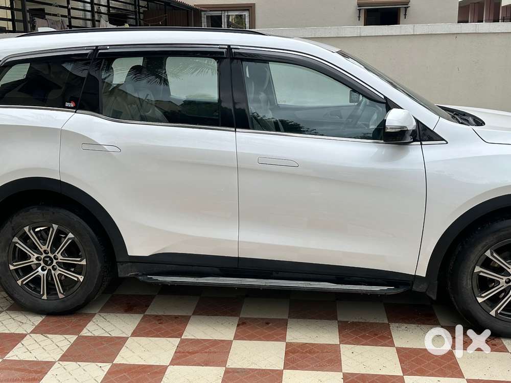 Mahindra Xuv700 Diesel At 2024