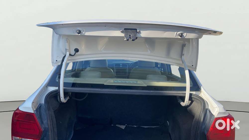 Volkswagen Ameo 1.5 Tdi Highline Plus 16 At, 2017, Diesel