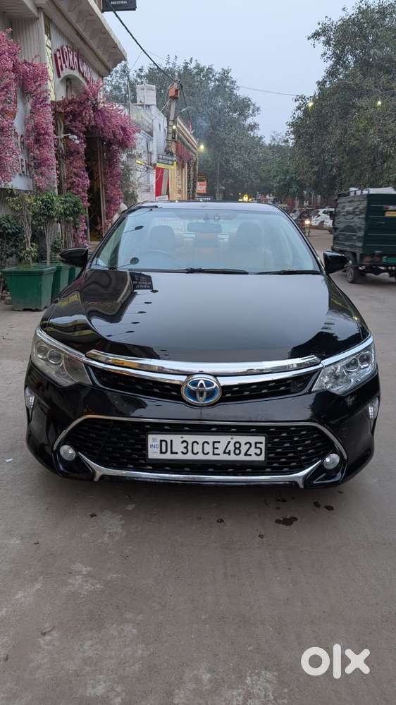 Toyota Camry Hybrid, 2016, Cng & Hybrids