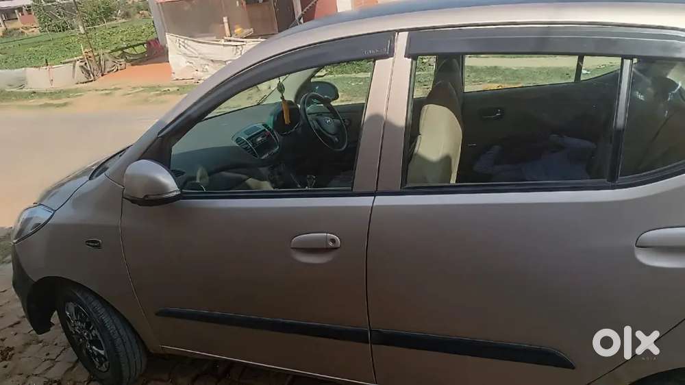 Hyundai I10 Sportz 2011
