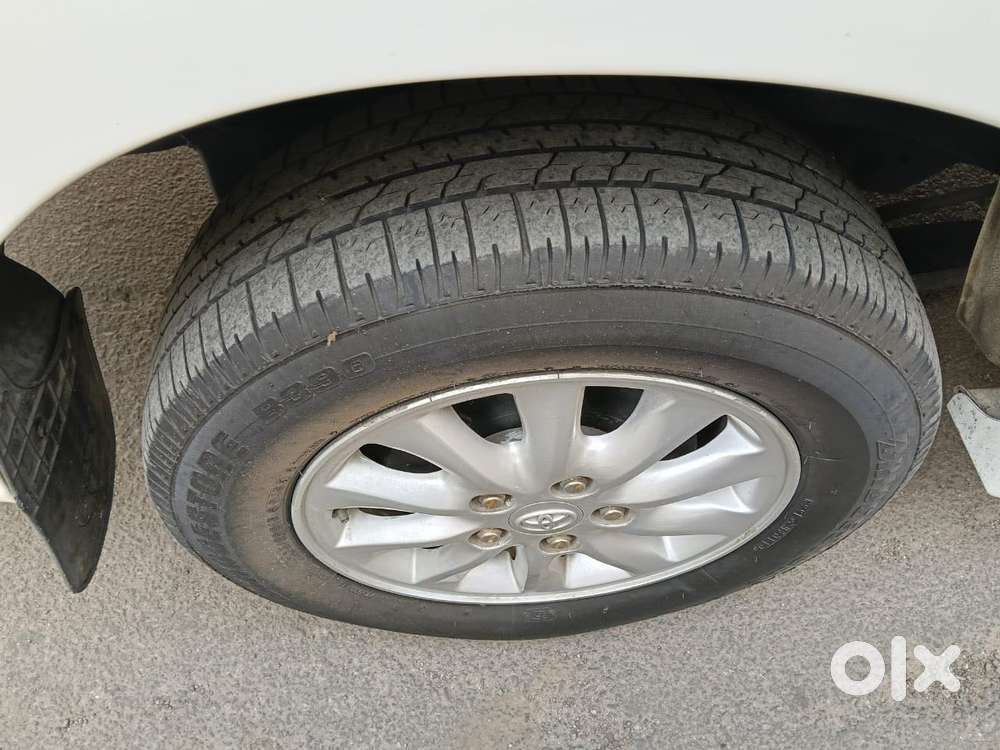 Toyota Innova 2.5 Zx 7 Str Bs-iv, 2014, Diesel