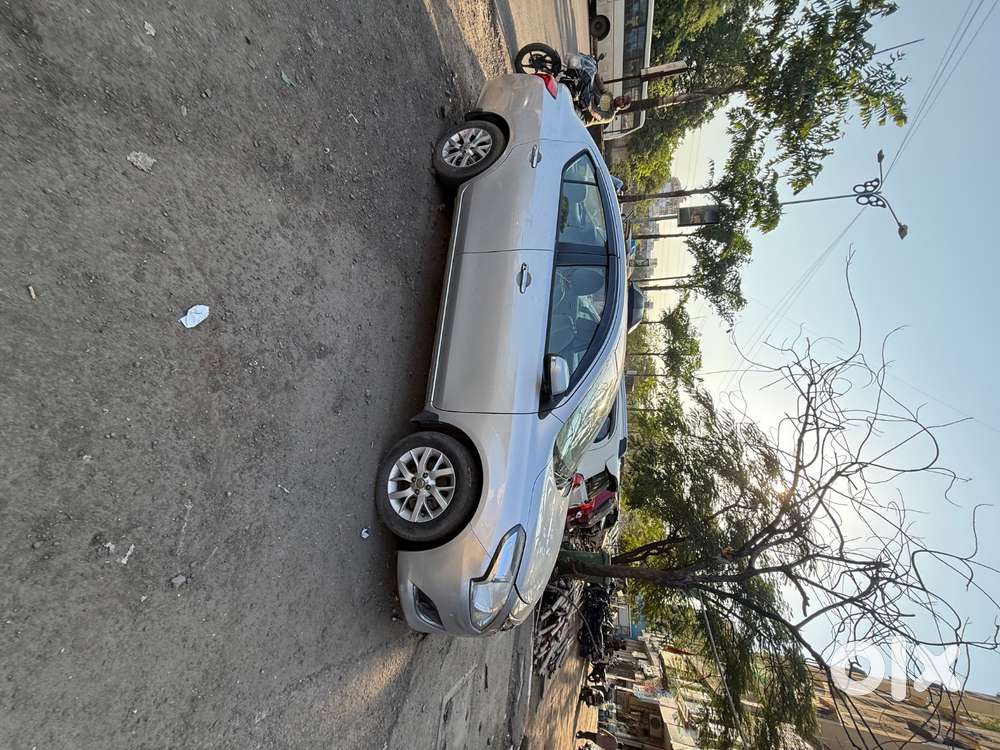 Nissan Sunny 2018