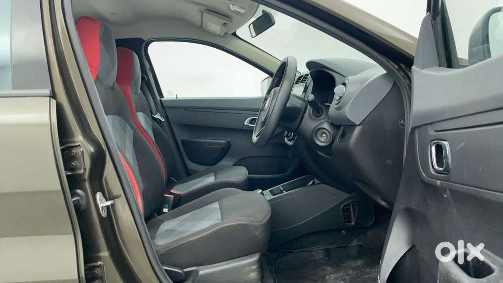 Renault Kwid 2019-ongoing 1.0 Rxt Amt (o), 2019, Petrol