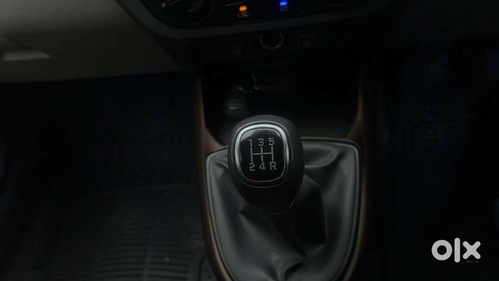 Hyundai Aura 1.2 Sx Cng, 2023, Cng & Hybrids