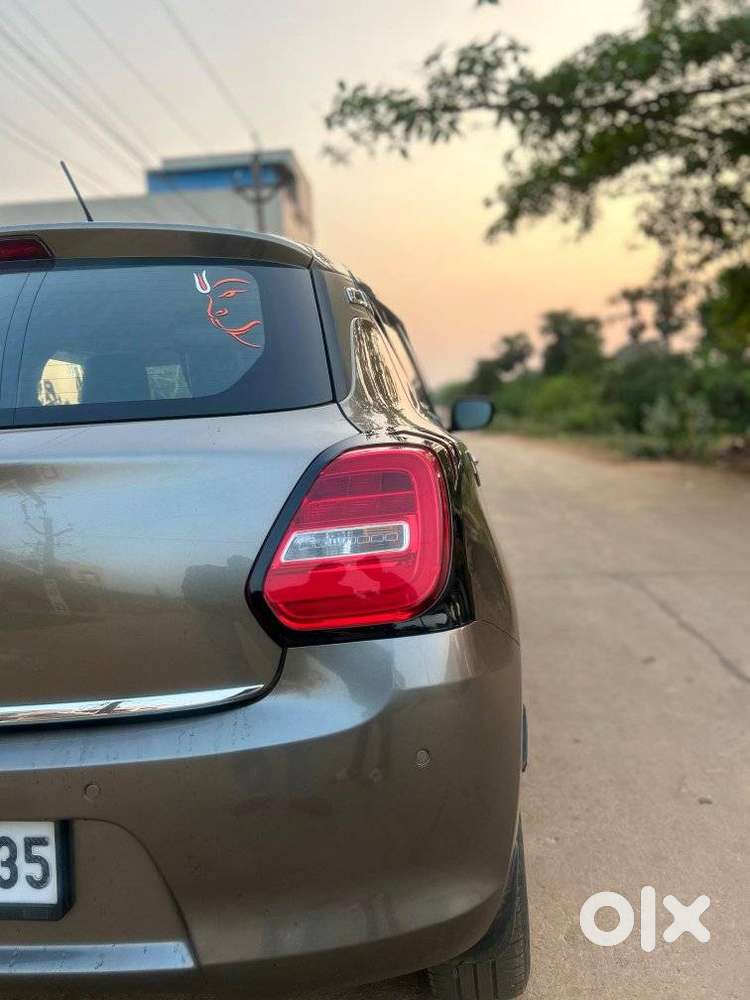 Maruti Suzuki Swift 1.3 Zxi, 2022, Petrol