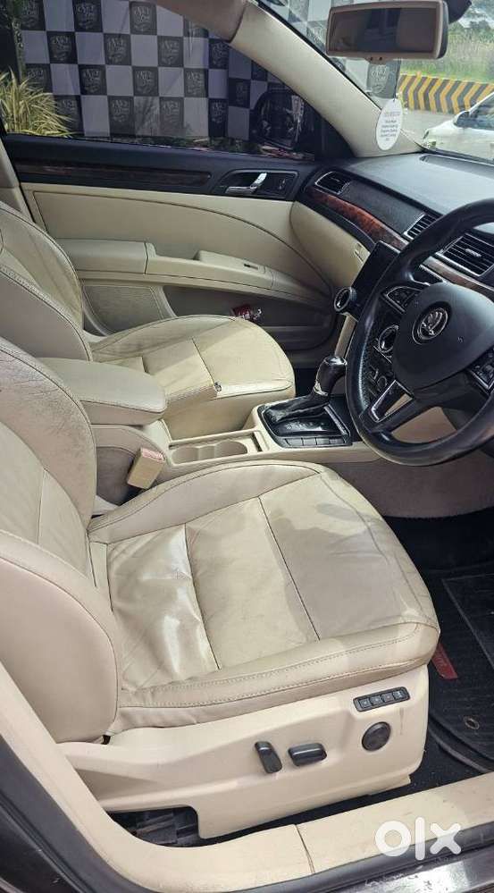 Skoda Superb Elegance 1.8 Tsi At, 2014, Petrol