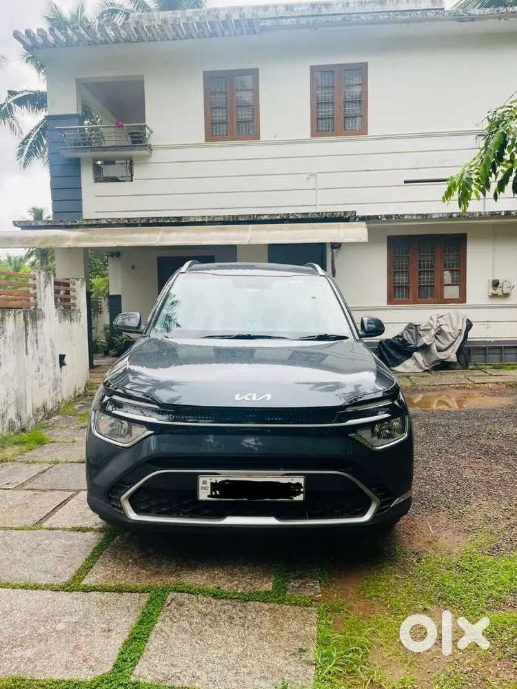 Kia Carens 2023 Petrol Good Condition