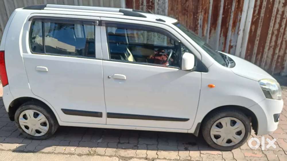 Maruti Suzuki Wagonr Vxi 2017 | 25,000 Km | Single Owner | Well Mainta