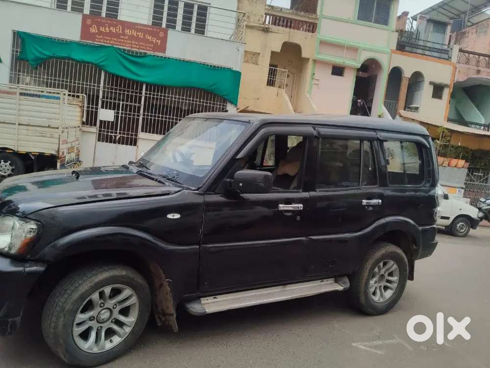 Mahindra Scorpio 2005 Diesel 99999 Km Driven