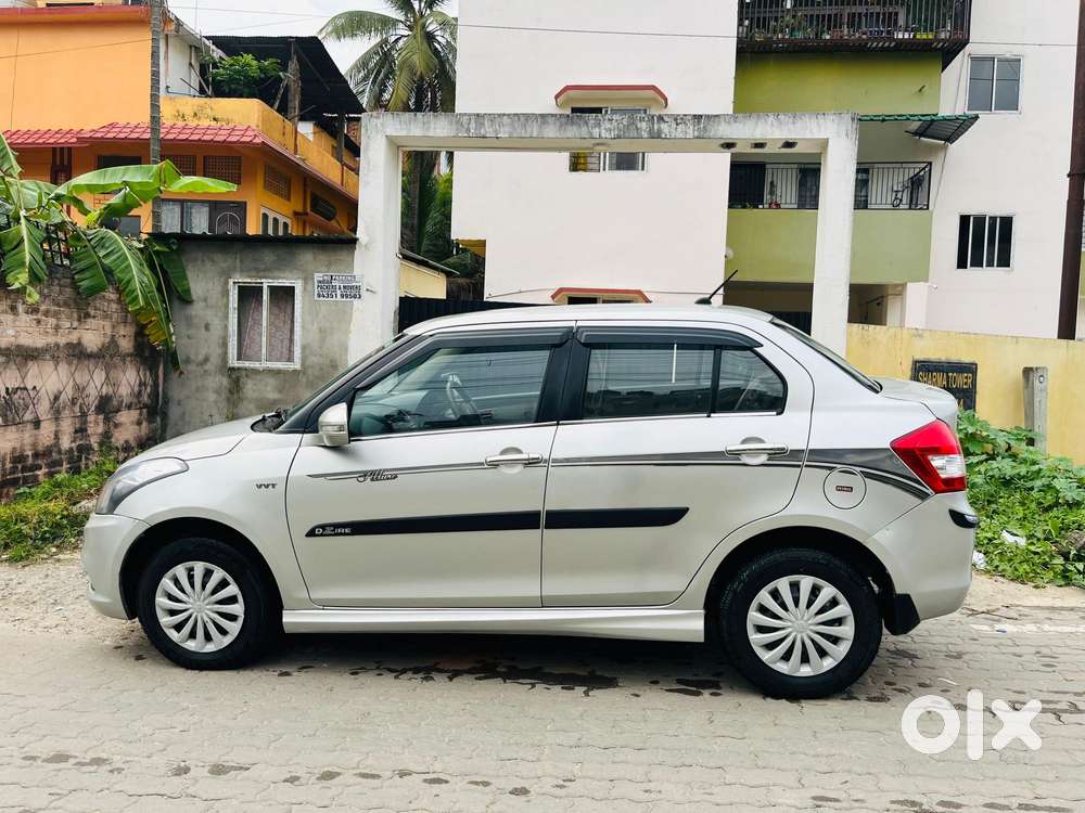 Maruti Suzuki Swift Dzire 1.2 Vxi Bsiv, 2017, Petrol